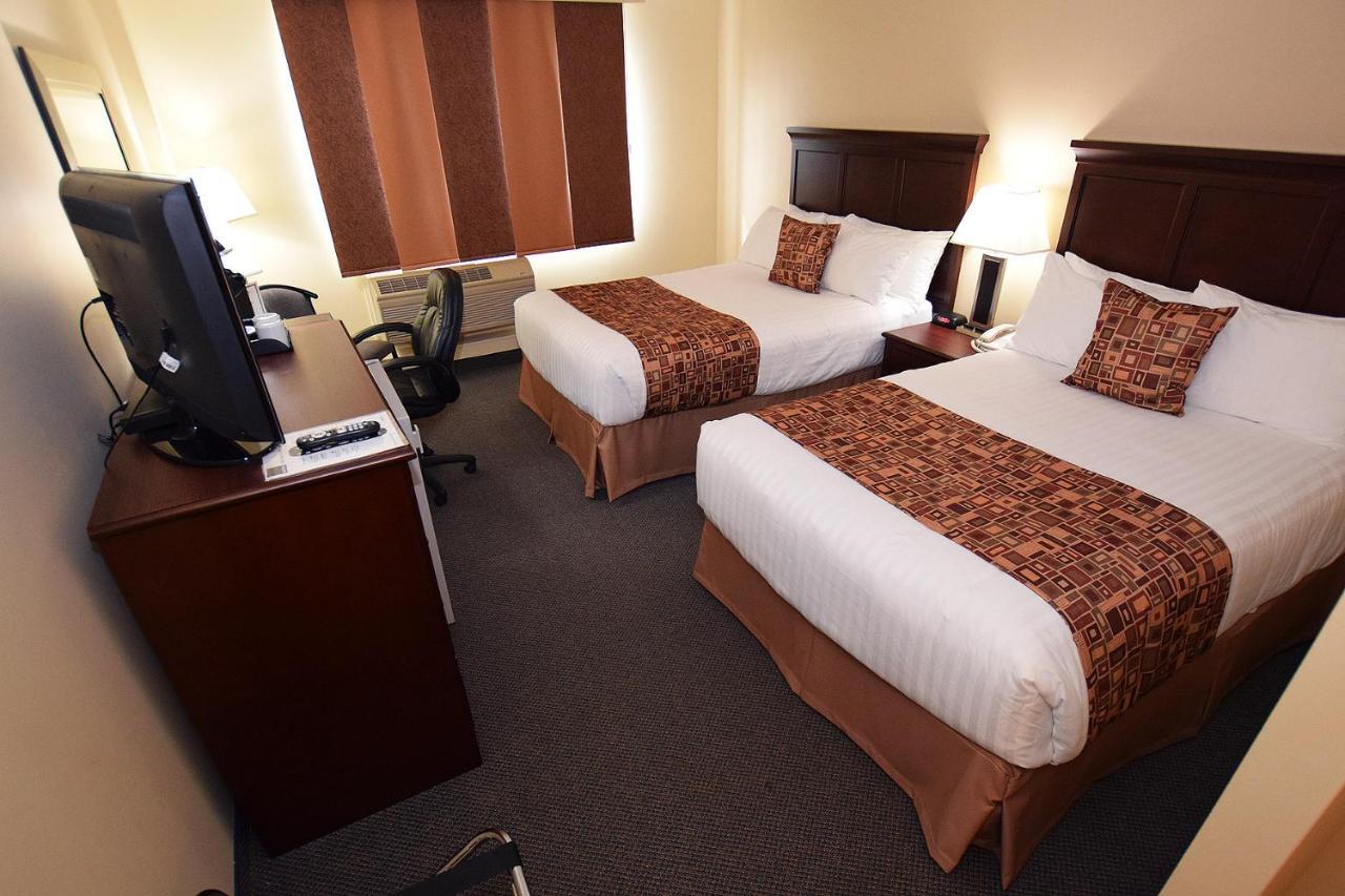 Lakeland Inn Hotel Cold Lake Extérieur photo