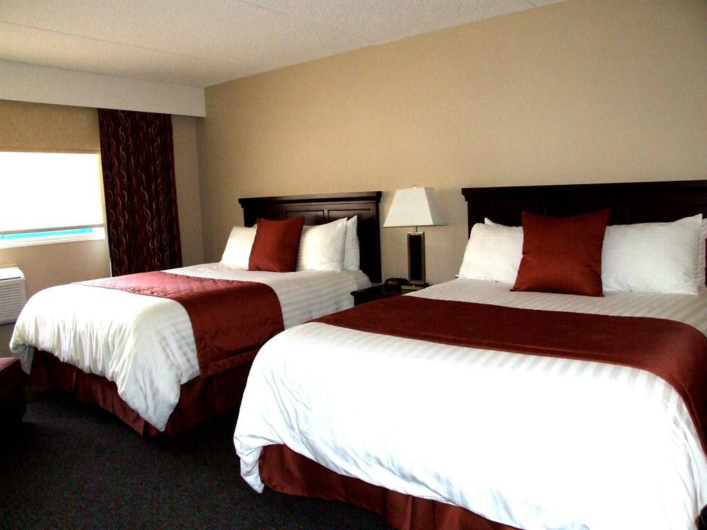 Lakeland Inn Hotel Cold Lake Extérieur photo
